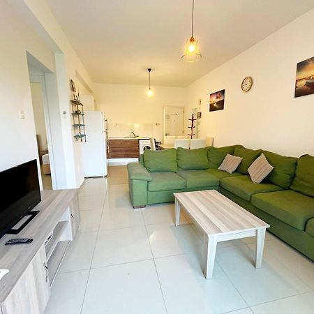 Quitet Two Bedroom Apartment With Private Garden Lukomorye D2 Karavas  ภายนอก รูปภาพ